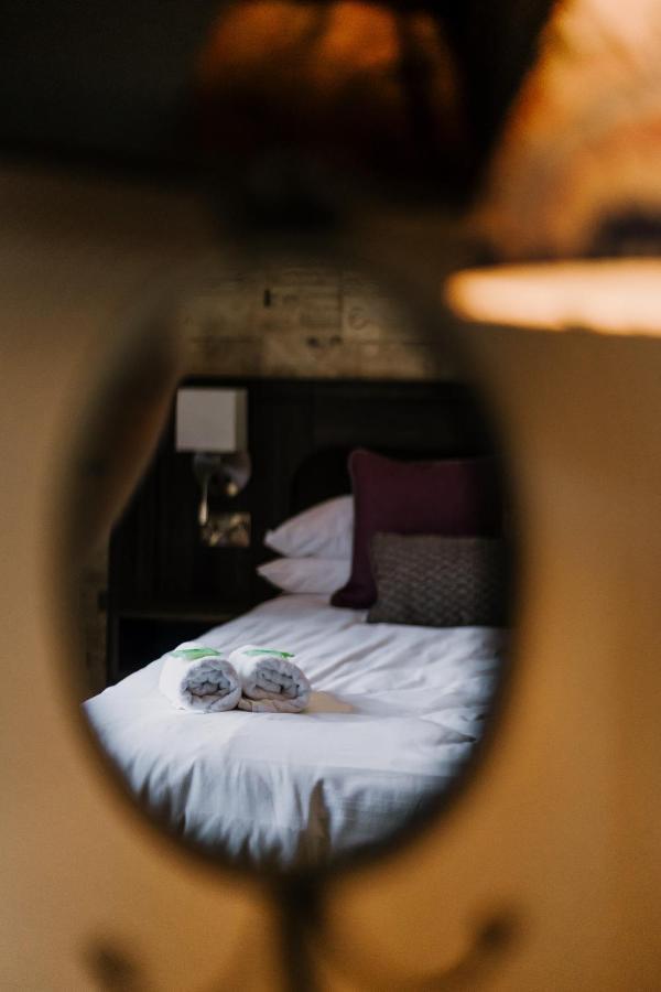 The Bull Hotel สโตนี สแตรทฟอร์ด ภายนอก รูปภาพ